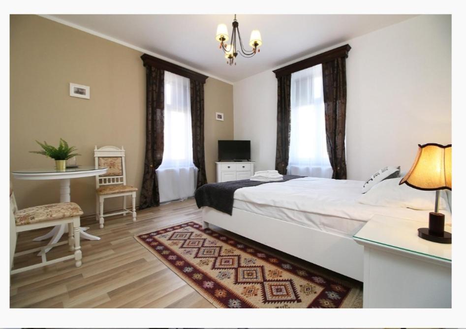 סיביו Brother'S House מראה חיצוני תמונה